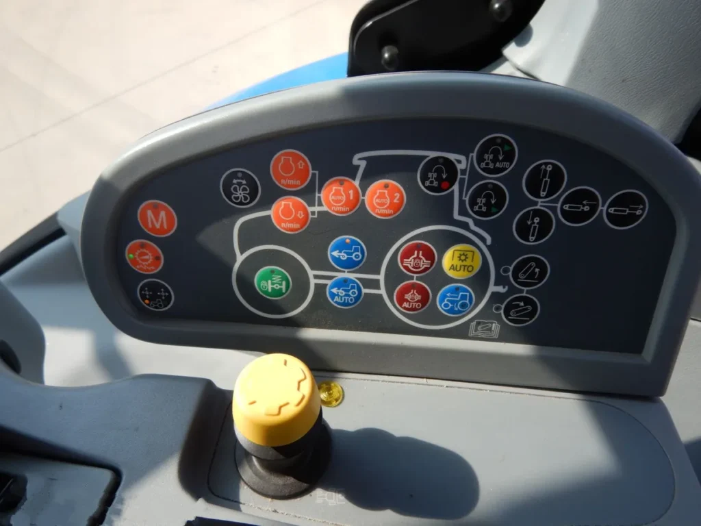 2016 New Holland T7.245