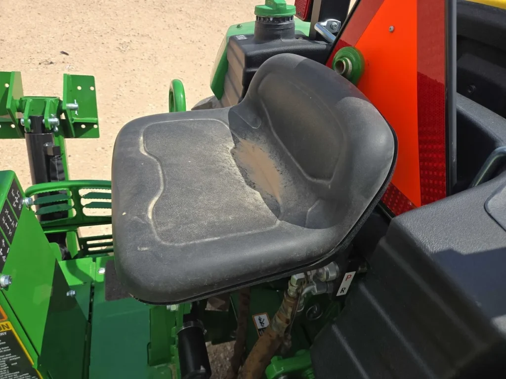 2023 John Deere 4066M tractor