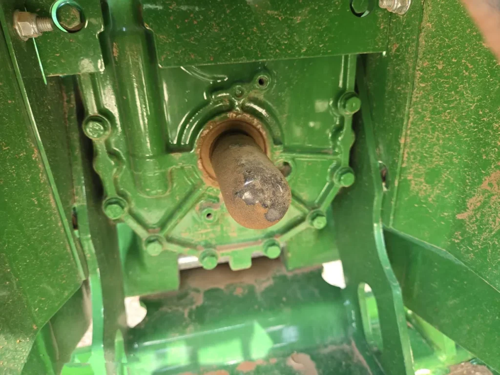 2023 John Deere 4066M tractor