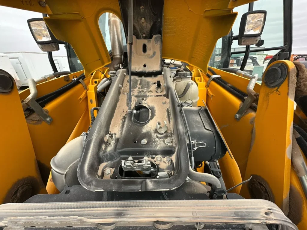 2022 JCB 3CX 15HFCE backhoe