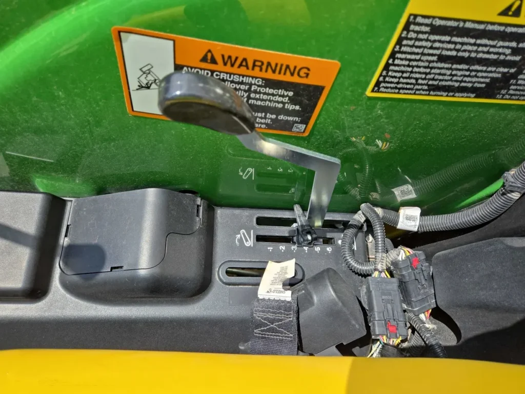 2023 John Deere 4066M tractor