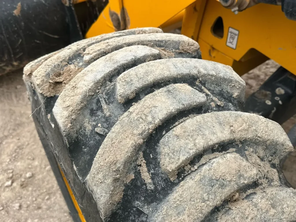 2022 JCB 3CX 15HFCE backhoe