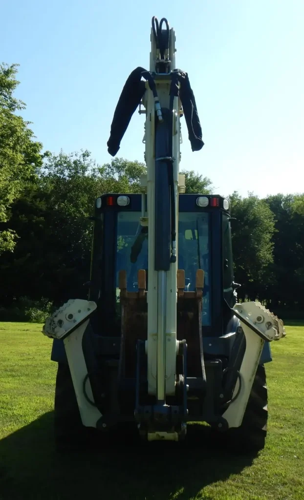 2015 Terex TLB840R backhoe