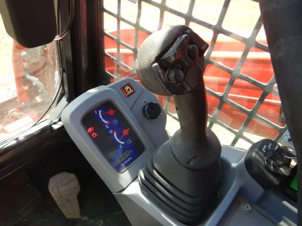 2021 Kubota SVL75-2 tracked skid steer loader