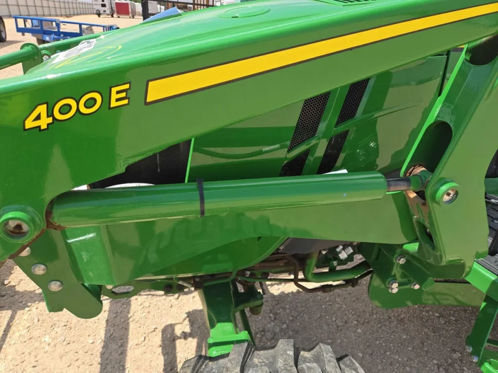 2023 John Deere 4066M tractor